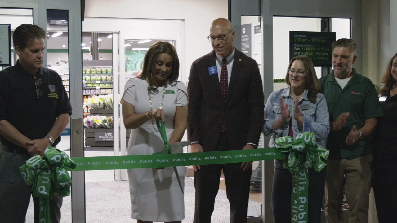 Publix Super Market ribbon-cutting on Ballardsville Road